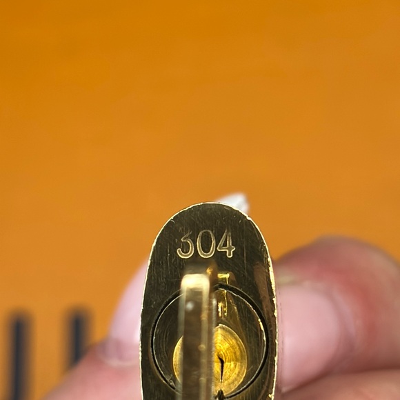 LOUIS VUITTON | Gold Tone Lock and Key #304 - Picture 3 of 3
